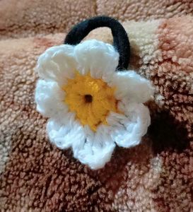 set of four Crocheted hair tie✨at 99✨
