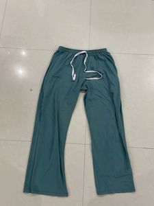 Free Comfortable Sleepwear Set