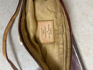 Louis Vuitton LV bagutte bag super rare
