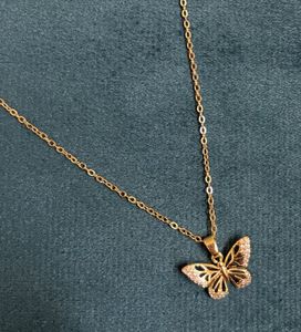 GOLD PLATED BUTTERFLY PENDANT