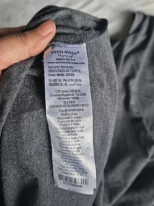 Vero moda Grey T-Shirt with "RULES" Print