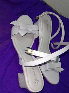 SALE💥🧨ZUDIO HEELS💜