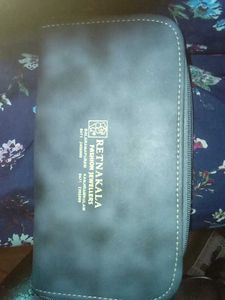 Stylish Grey Zippered Wallet