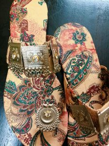 Handcrafted Ethnic Paisley Kolhapuri Flats