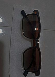 completelynew lenskart flip in brown colour