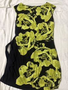 Chic Floral Sleeveless Wrap Dress