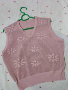 Chic Pink Floral Knit Sleeveless Vest