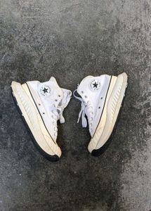 Converse Chuck Taylor Hi Sneakers 👟