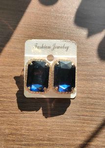 Elegant Blue Stud Earrings
