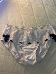 White Lace Trim Bow Briefs