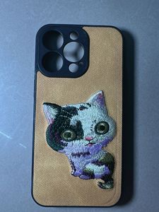 Cute Embroidered Cat iPhone 13,14,15 pro Case