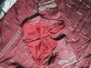 Elegant Maroon Saree with Golden Accents