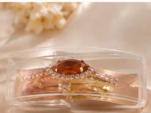 🎀 Pack of 6 Premium Crystal Hair Clips