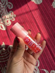 ELLE 18 Bubblegum Lip Gloss