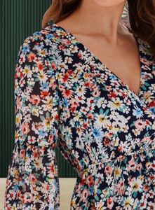 Chic Floral V-Neck Mini Dress