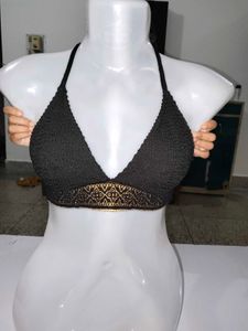 Elegant Black Halter-Neck Bikini Top with Gold Zar