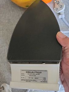 Bajaj Electric Iron