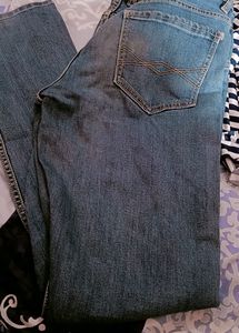 Jeans T-shirt And Shrug Set