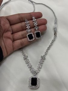 Elegant Black Stone Necklace Set