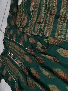 Elegant Green Printed Kurta pajama set Nayra cut