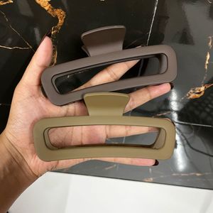 Oversized Hair claw clip
