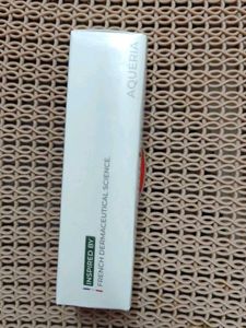 Aqueria Sunscreen SPF 50 PA ++++