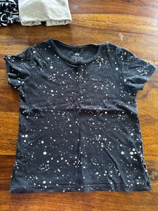 hnm kids t-shirt (4-6 years ) age can wear