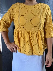 Zara yellow chic top