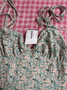 Cute Floral Print Midi dress 👗🎀