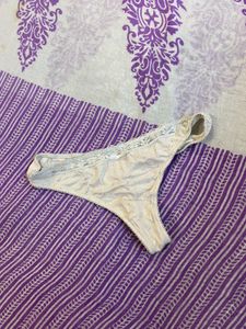 Comfortable Thong Briefs with Lace Trim