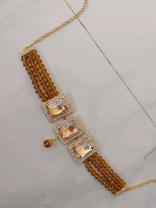 Stunning Choker Necklace with Crystals