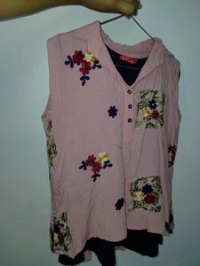 Embroidered Pink Sleeveless Kurta