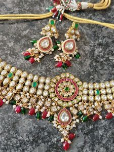 jewellery set