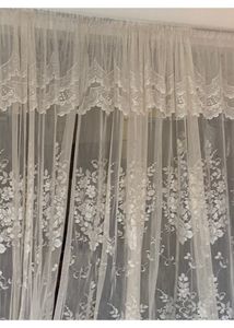 5 Curtains