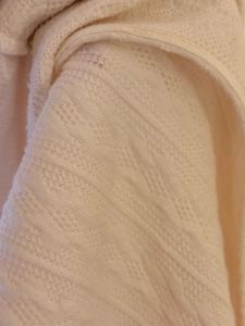 Knitted Cut out sleeves