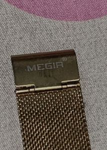 Elegant Gold Mesh Unisexual Watch