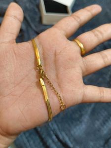 PALMONAS V-Shape Gold Necklace