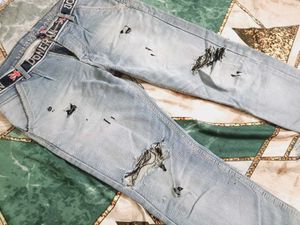 Stylish Distressed Light Wash Jeans