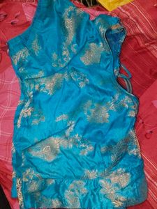 Stunning Blue Brocade Blouse 💙