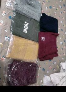 pack of 1bath towel available different colours