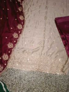 😱 Elegant Embroidered Kurta Set with Dupatta💕