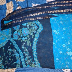 Dual Tone Chiffon Sari With Zari Border