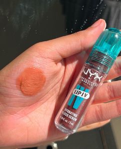 NYX Lip IV Hydrating Gloss Serum