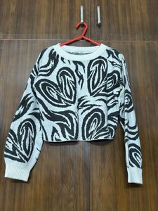 Chic Black Heart Print Cream Knit Sweater