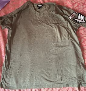 Green trendy T-shirt