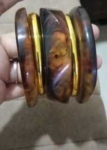 Chic Resin &amp; Gold Bangle Set