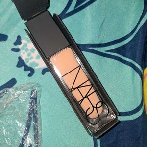 NARS Natural Radiant Longwear Foundation