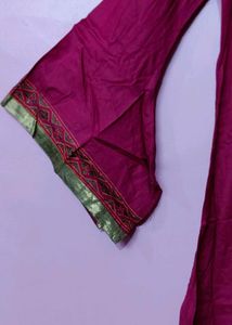 Ranipink Kurta with Intricate Neckline💕