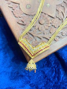 Elegant Gold-toned Necklace Set