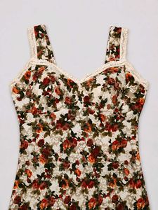 Floral camisole with lace trim
